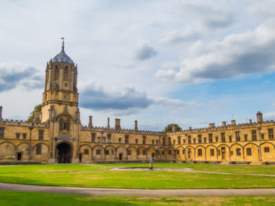 A Woolf University foi criada por pesquisadores da Universidade de Oxford, na Inglaterra (Foto: Unsplash)