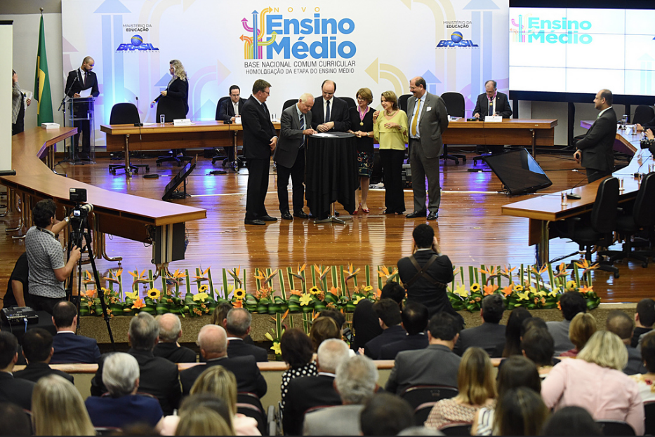 De acordo com as novas diretrizes, a graduação em Direito, por exemplo, segue com duração de cinco anos e cria três disciplinas obrigatórias (Foto: Luis Fortes/MEC)