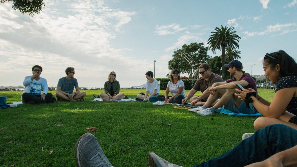 Volta às aulas necessita ter conversas sobre saúde mental. Crédito: Pexels.