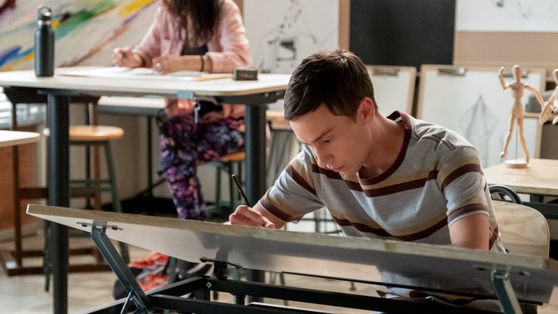 Série Atypical da Netflix mostra o cotidiano de um estudante com autismo. Créditos: Divulgação.