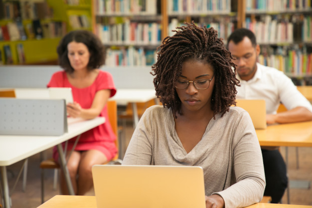 Thuinie Daros sugere abordagens pedagógicas que podem transformar (para melhor) as instituições de ensino e a aprendizagem em 2021. Crédito: Pexels.