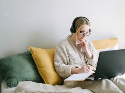 Pós-graduação lato sensu EaD é muito procurada visando vida profissional